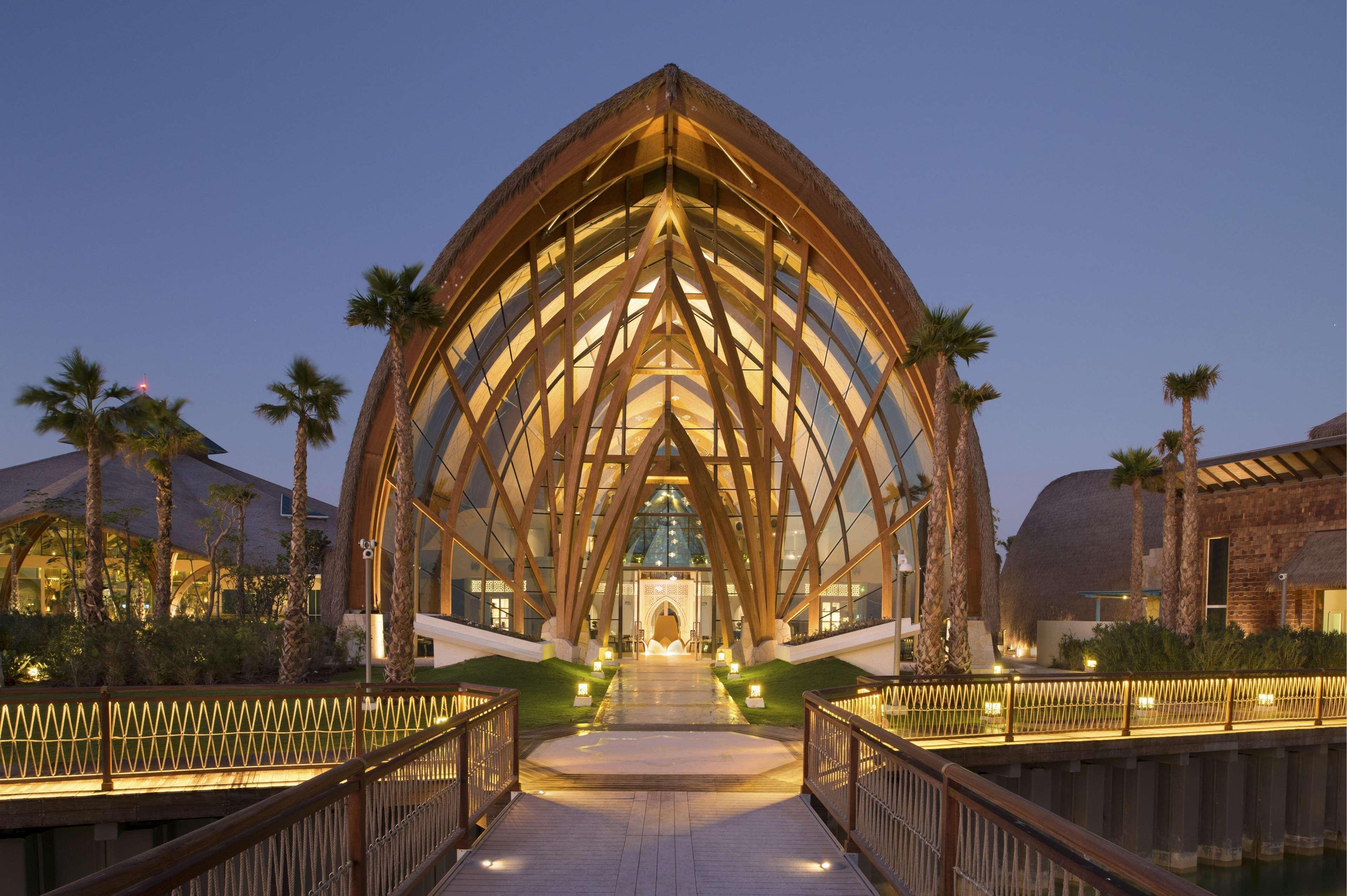Resor Banana Island By Anantara