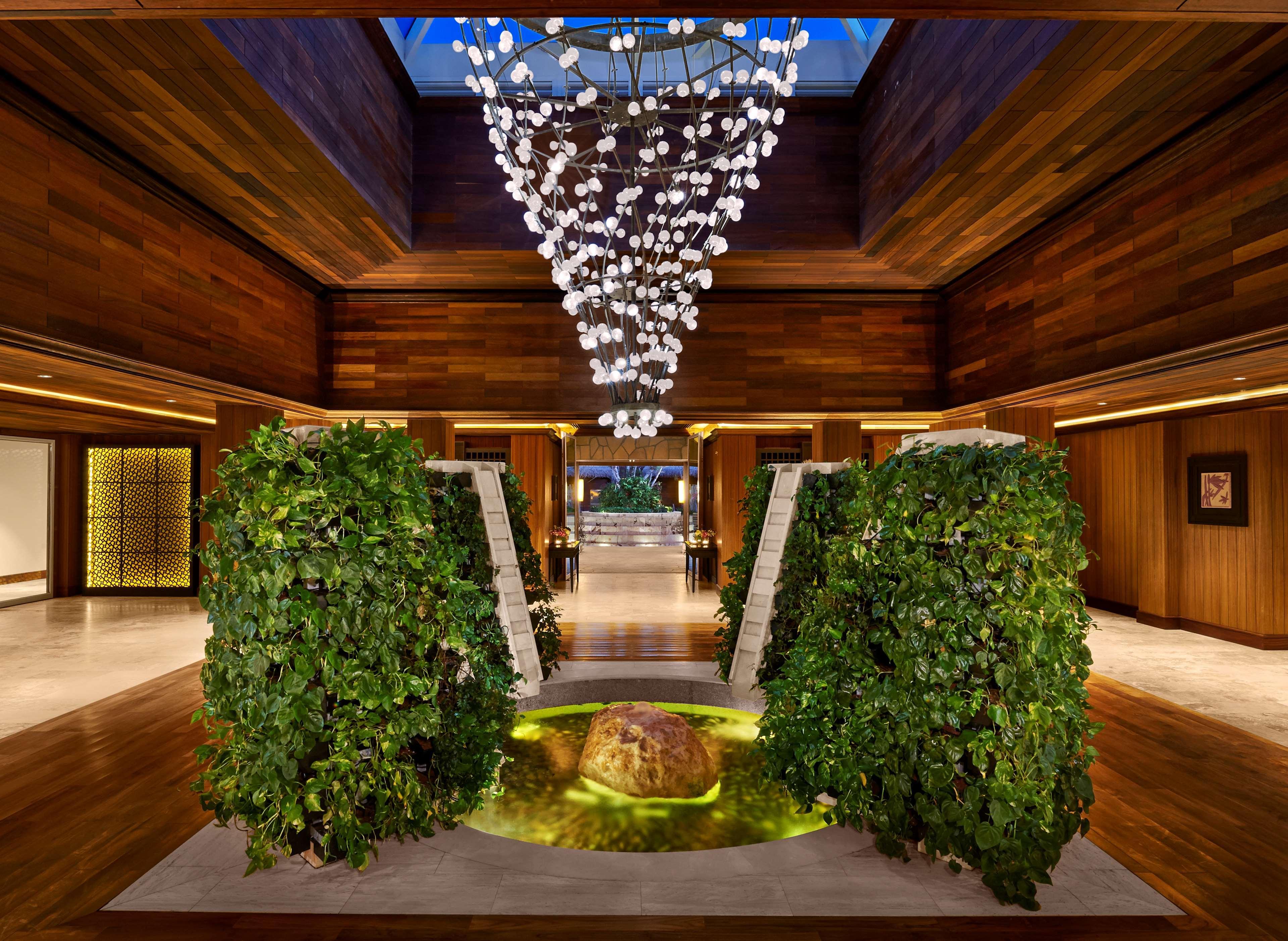 Resor Banana Island By Anantara 5*